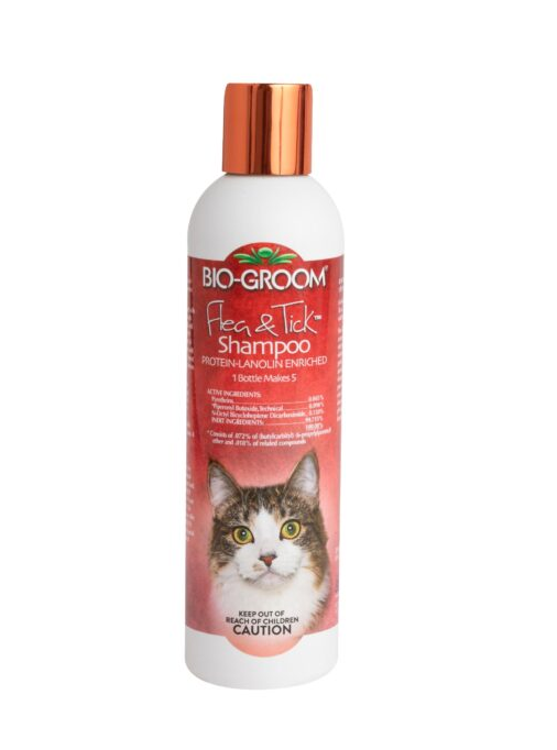 BIO-GROOM - Flea & Tick Shampoo for Dogs and Cats 236ml
